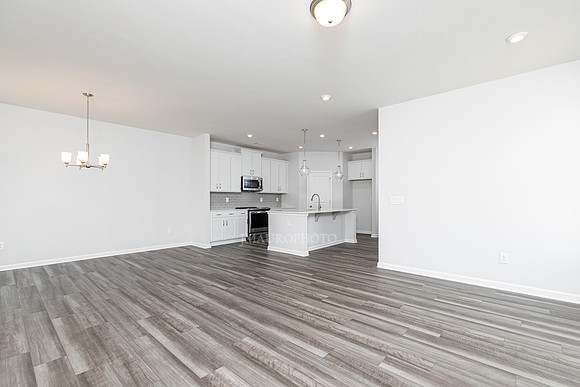Family Room-Dining-3