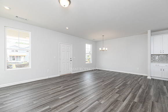 Family Room-Dining-5