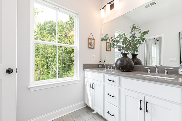 Owner's Bath-2