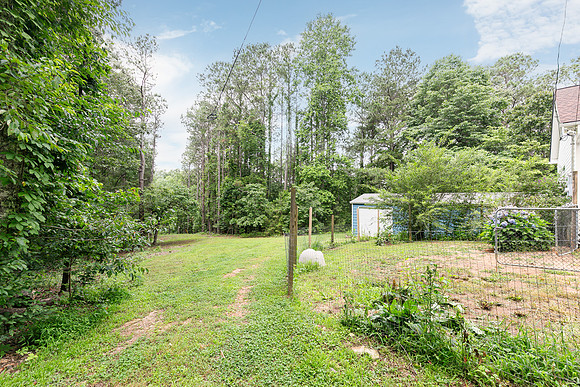 572 Clayroot Rd-5