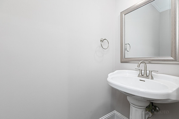 250 Ashley Forest Dr-27