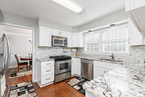 38 Parkside Circle-11