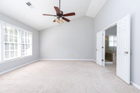 38 Parkside Circle-18