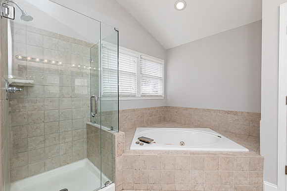 38 Parkside Circle-21