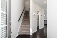 584 Bright St-3