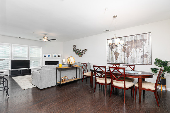 584 Bright St-6