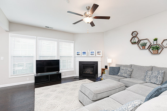 584 Bright St-9