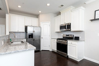 584 Bright St-13