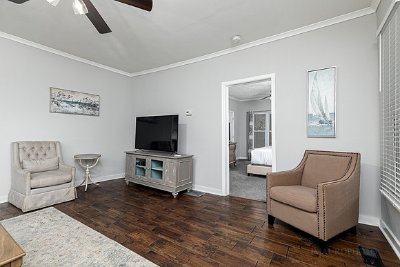 4481 McLain Cir-9