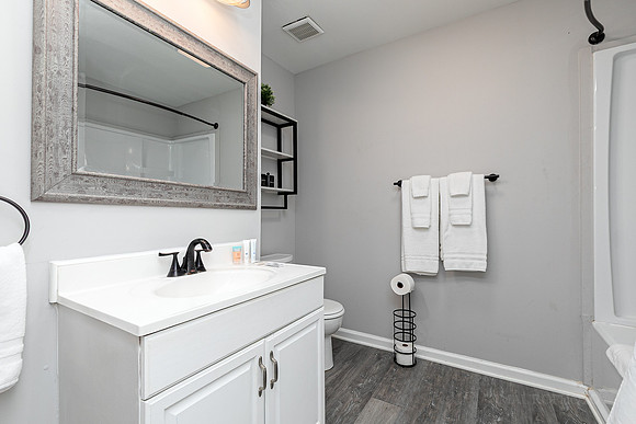4481 McLain Cir-13