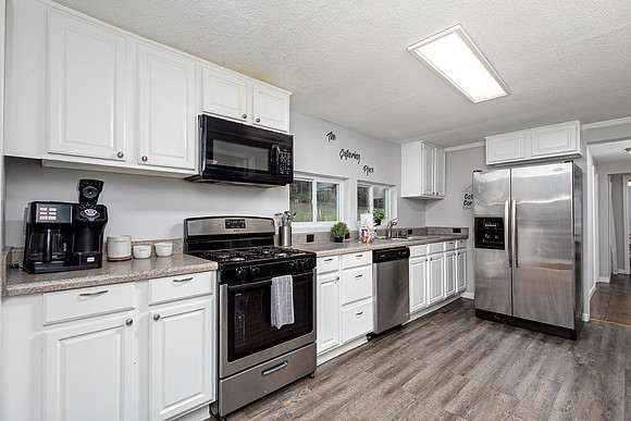 4481 McLain Cir-14