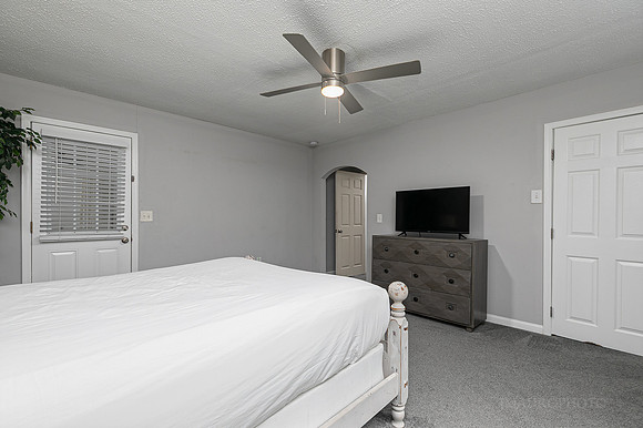 4481 McLain Cir-26