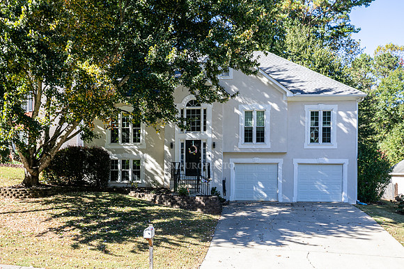 163  Clubhouse Dr-1