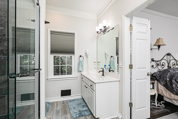 163  Clubhouse Dr-21