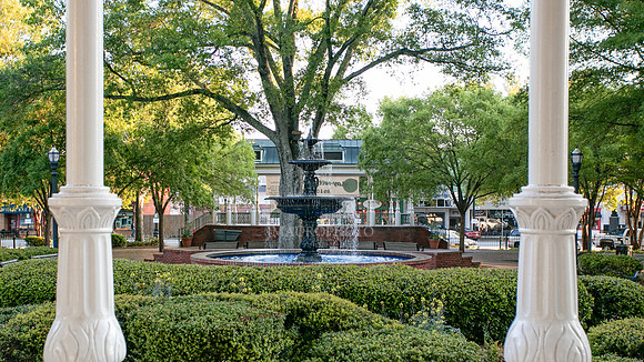 Marietta Square-13