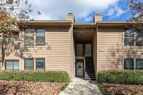 701 Parkaire Xing-2