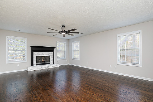 65 Ashford Dr-24