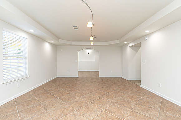 65 Ashford Dr-46