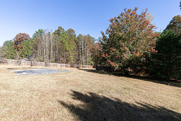 65 Ashford Dr-54