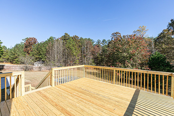 65 Ashford Dr-55