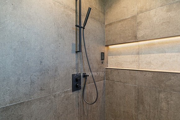 Owner's Bath-4