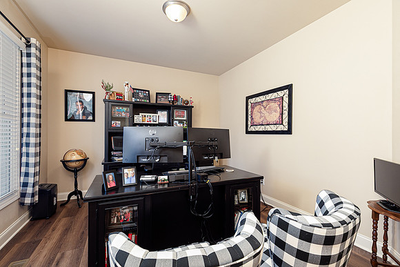 Rockford Ridge Dr-9