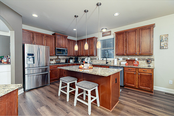Rockford Ridge Dr-21