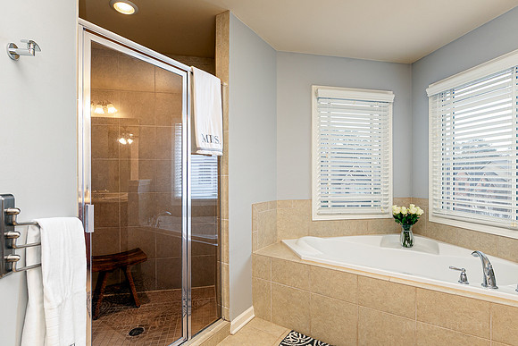 Rockford Ridge Dr-31