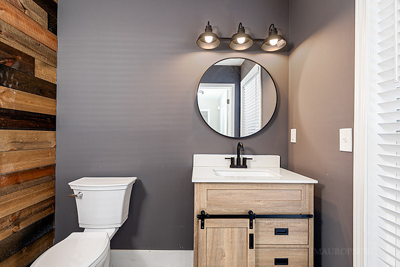 Eagle Glen Way-9