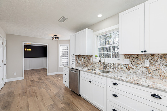 Eagle Glen Way-13