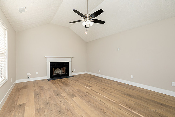 Eagle Glen Way-15