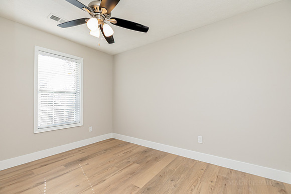 Eagle Glen Way-27