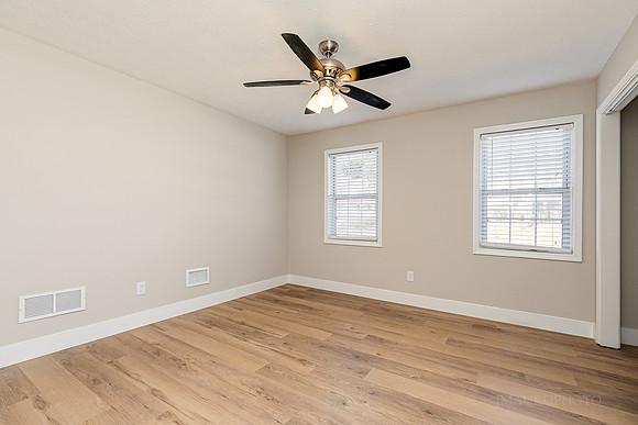 Eagle Glen Way-29
