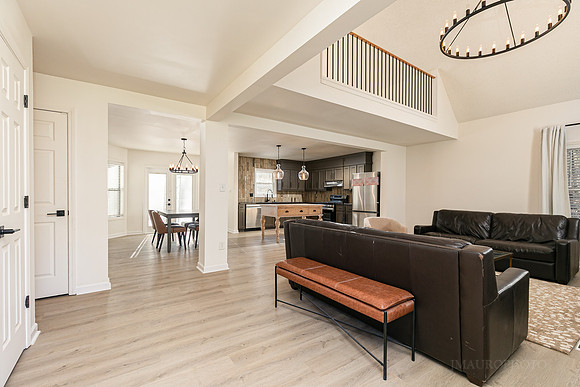 305 Mariner Circle-6
