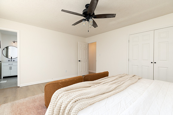 305 Mariner Circle-21