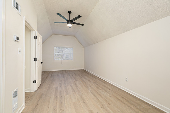 305 Mariner Circle-28