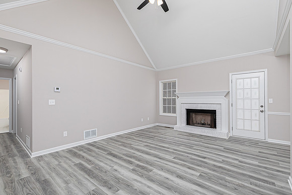 235 Greenfield Way-7