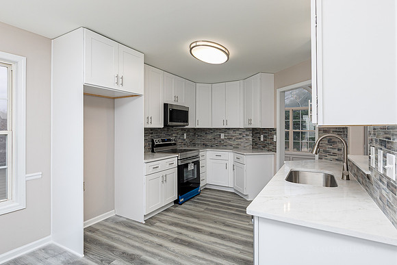 235 Greenfield Way-11