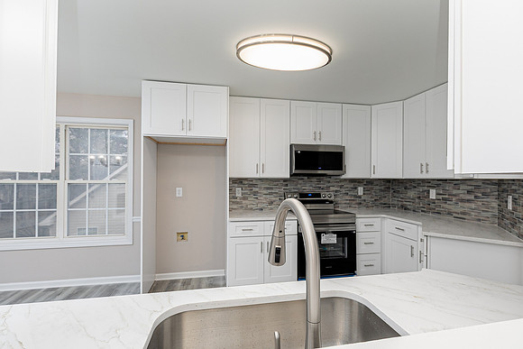 235 Greenfield Way-14
