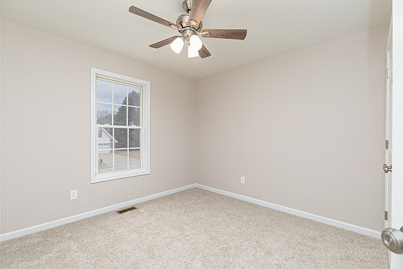 235 Greenfield Way-23