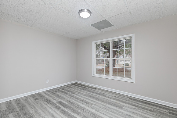 235 Greenfield Way-29