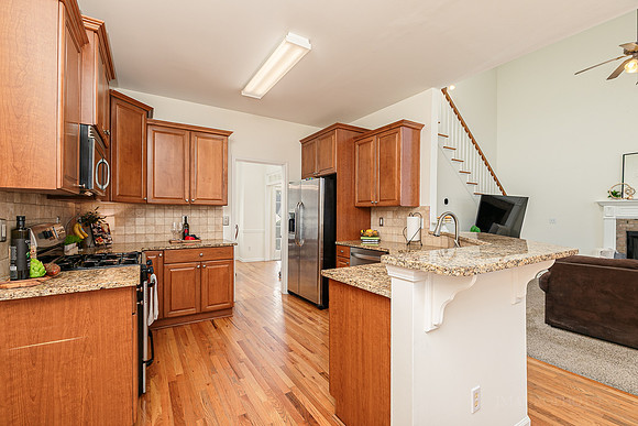 55 Scarlet Oak Way-12