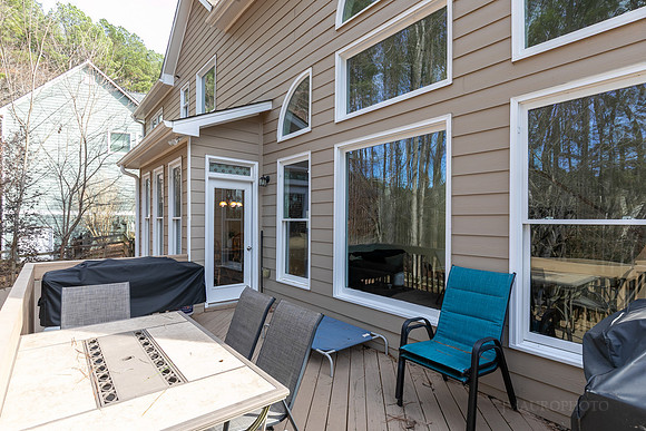 55 Scarlet Oak Way-44
