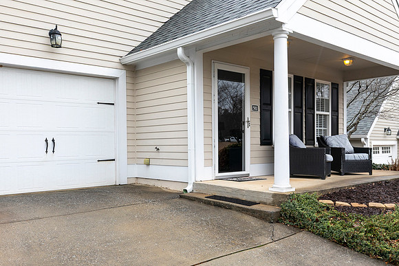 5011 Kathryn Glen Dr-3