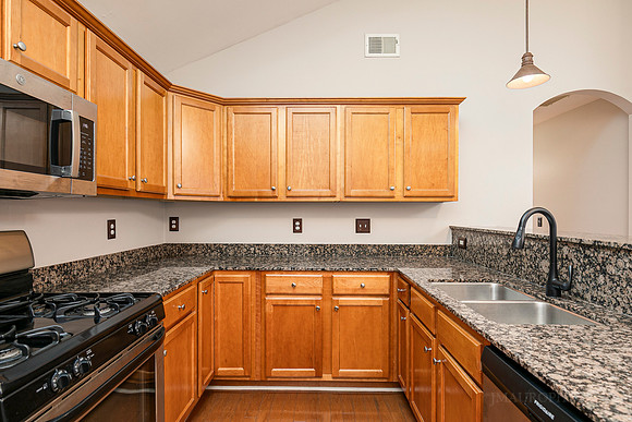 5011 Kathryn Glen Dr-10