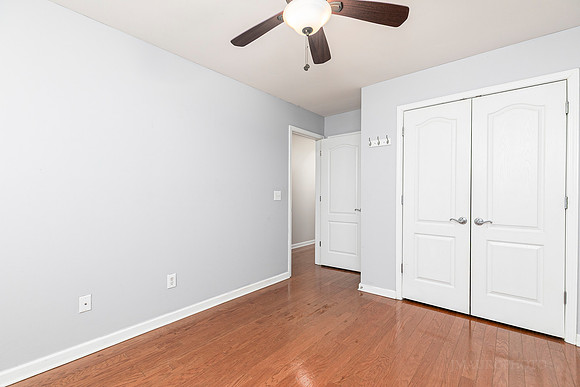 5011 Kathryn Glen Dr-14