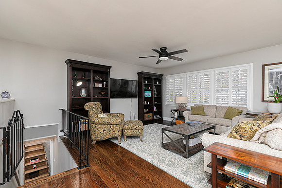 251 Evelyn St.-6