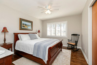 251 Evelyn St.-20