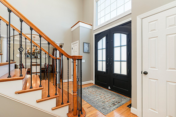 5611 Hedge Brooke Lane-9