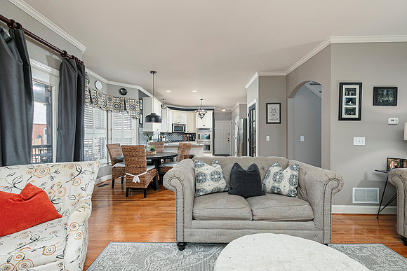 5611 Hedge Brooke Lane-22